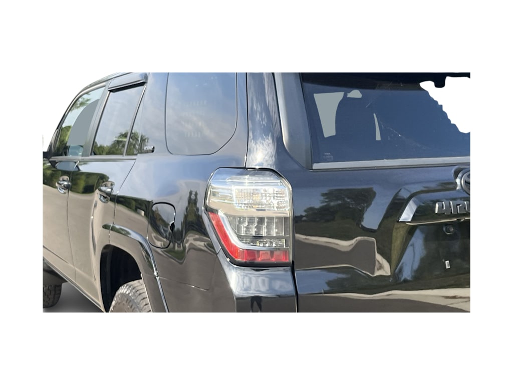 Thumbnail: 2015 Toyota 4Runner - 28