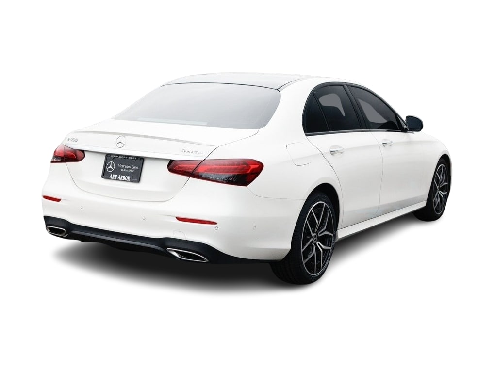 Thumbnail: 2022 Mercedes-Benz E-Class - 20