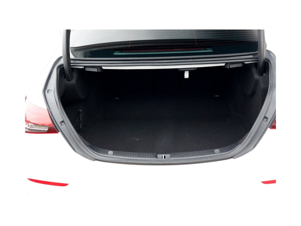 Thumbnail: 2022 Mercedes-Benz E-Class - 15