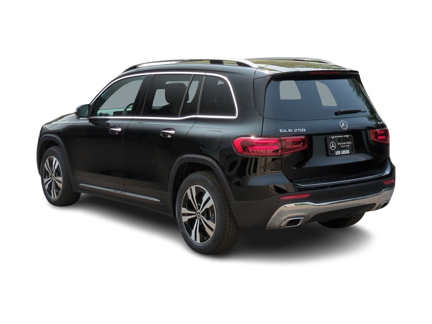 Thumbnail: 2025 Mercedes-Benz GLB - 4