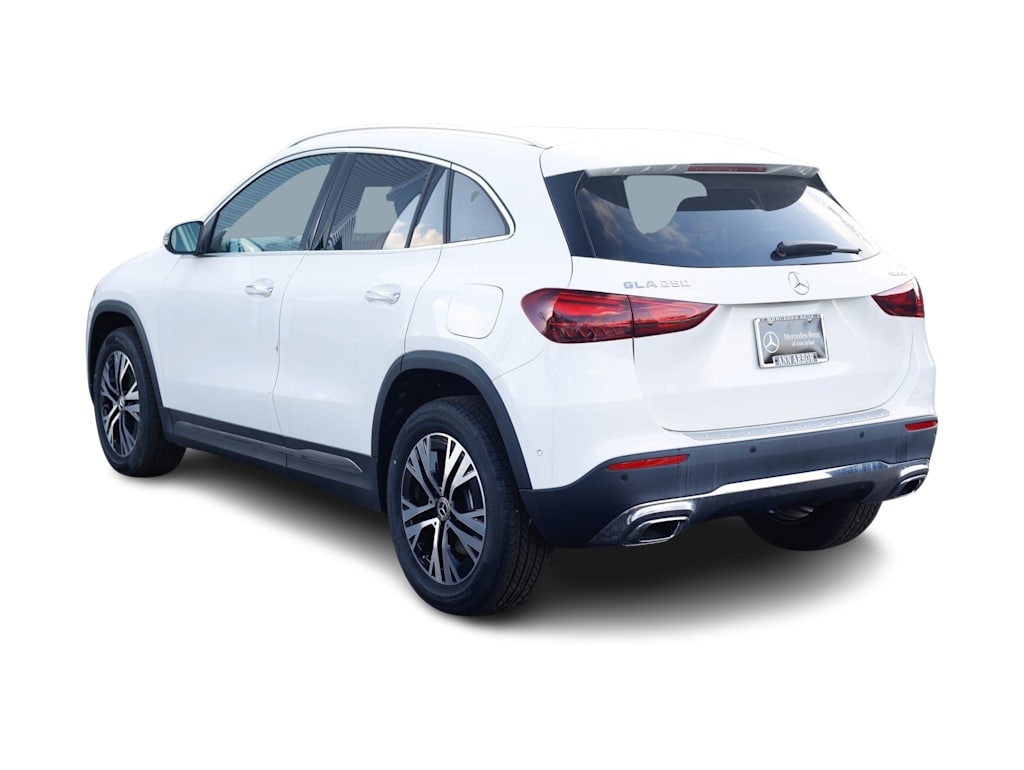 Thumbnail: 2026 Mercedes-Benz GLA - 4