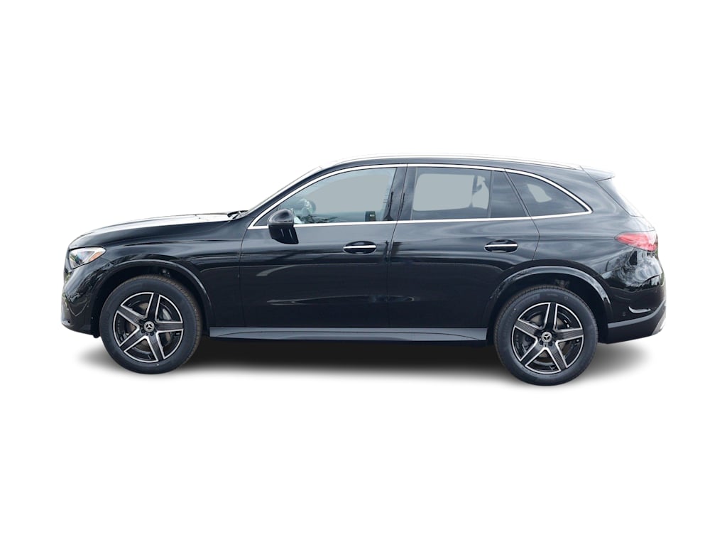 Thumbnail: 2026 Mercedes-Benz GLC - 3