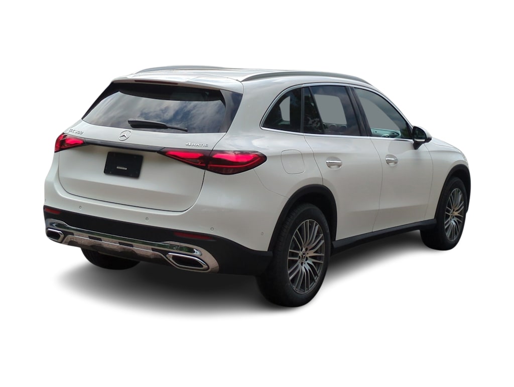 Thumbnail: 2025 Mercedes-Benz GLC - 22