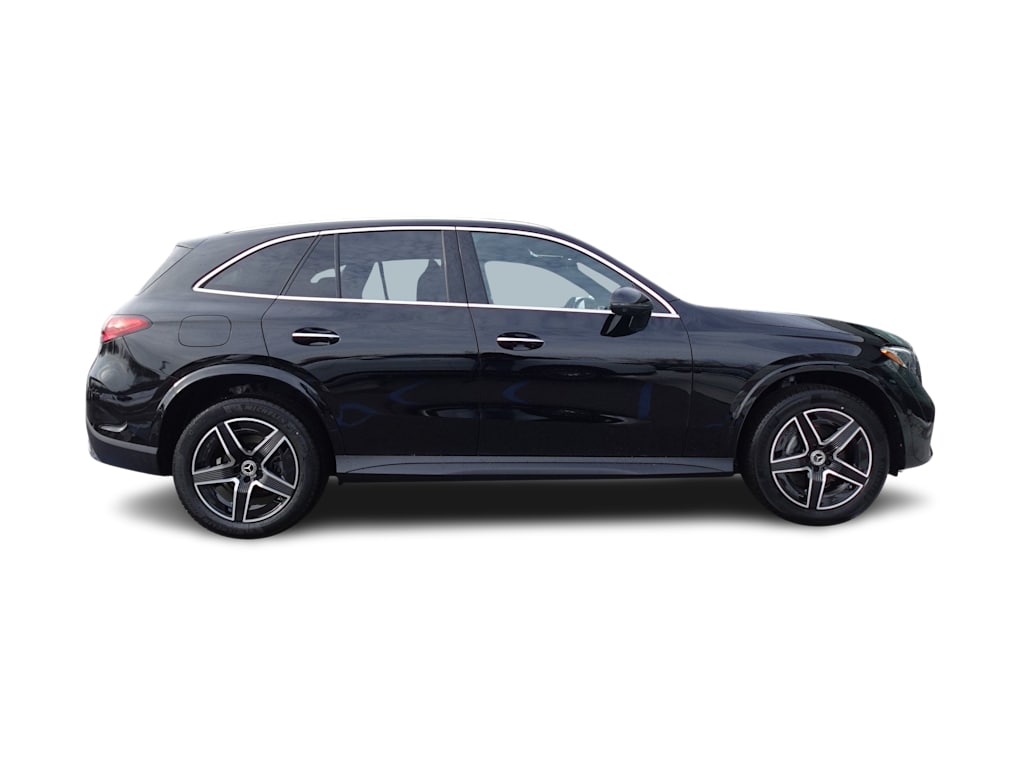 Thumbnail: 2026 Mercedes-Benz GLC - 22