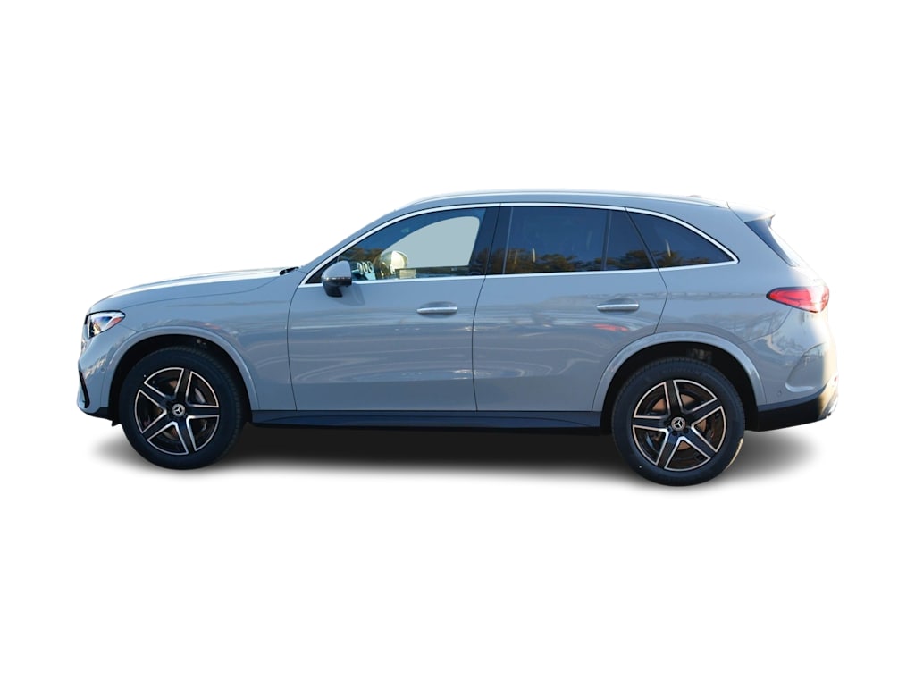 Thumbnail: 2026 Mercedes-Benz GLC - 2