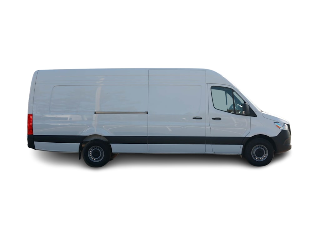 Thumbnail: 2025 Mercedes-Benz Sprinter - 16