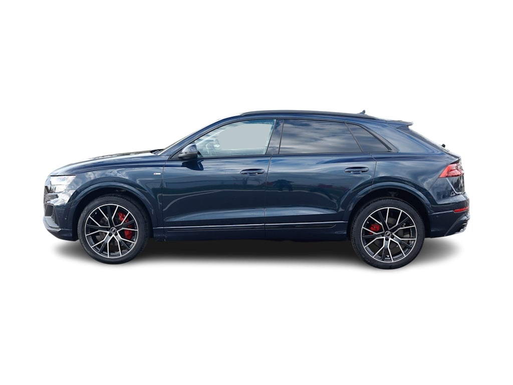 Thumbnail: 2023 Audi Q8 - 3