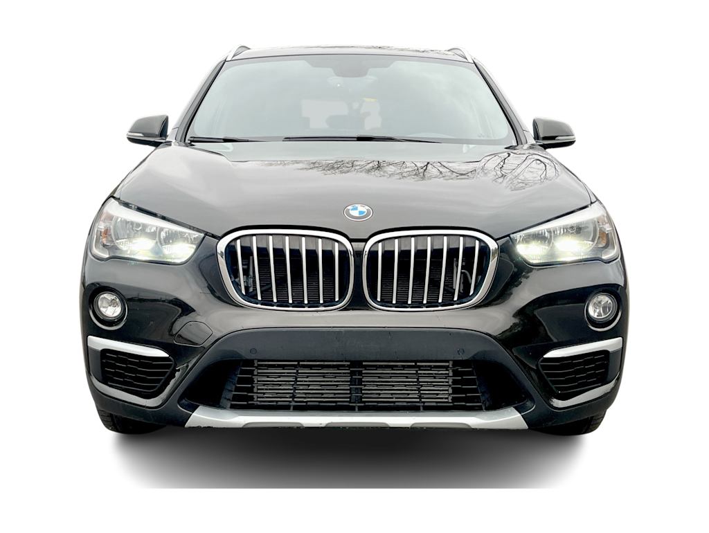 Thumbnail: 2018 BMW X1 - 32