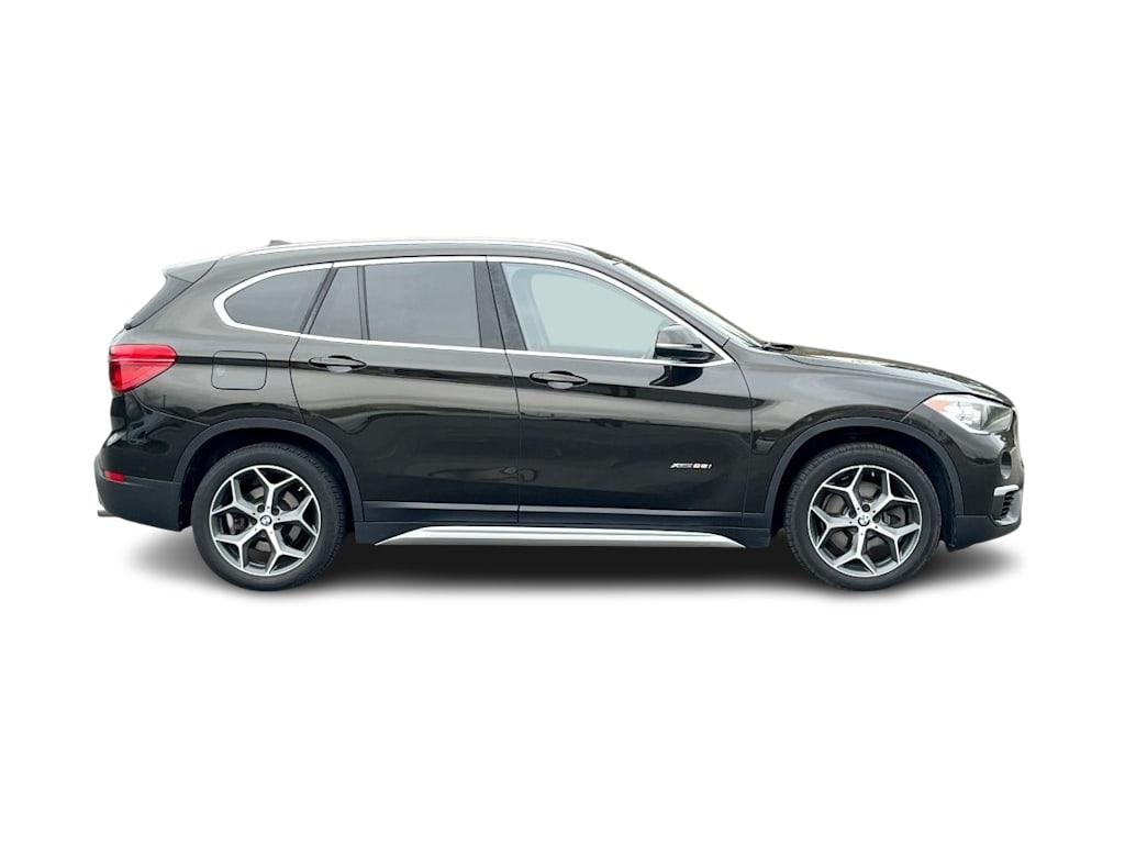 Thumbnail: 2018 BMW X1 - 22