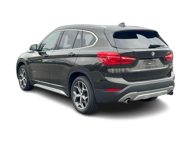 Thumbnail: 2018 BMW X1 - 4