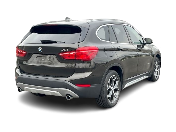 Thumbnail: 2018 BMW X1 - 21