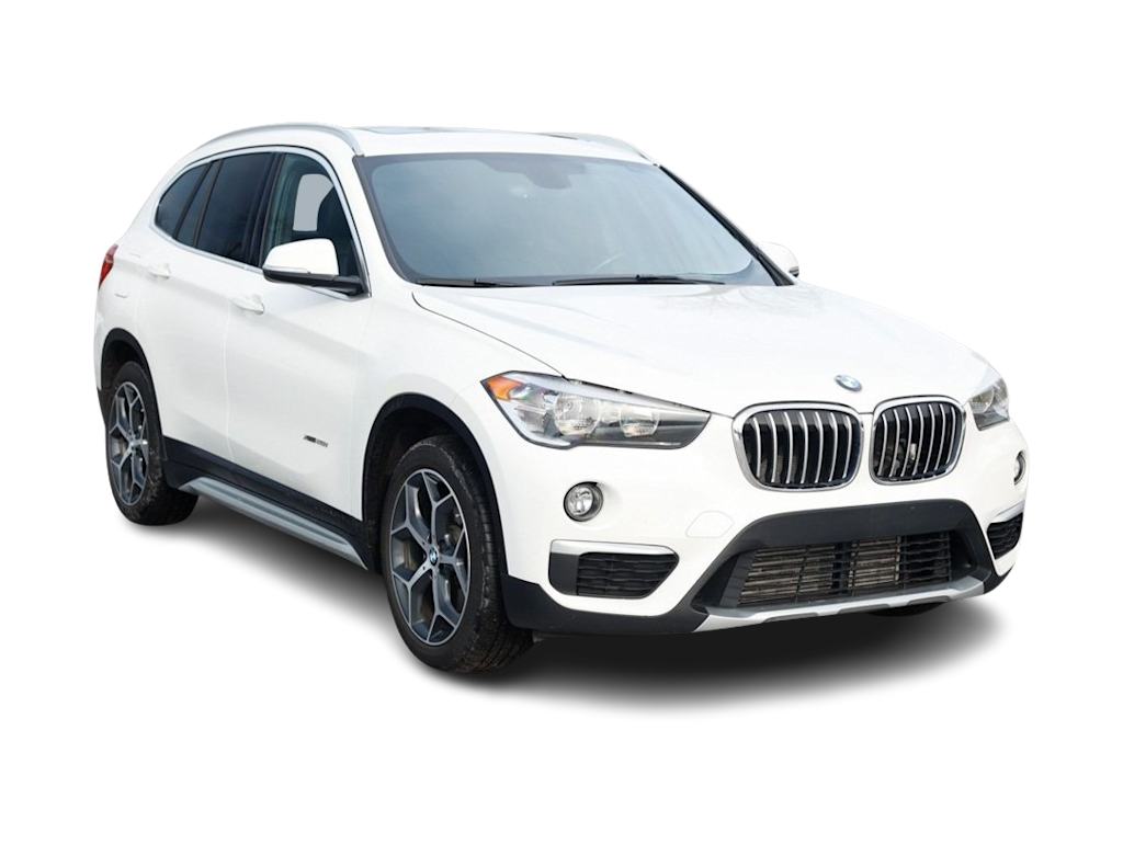 Thumbnail: 2018 BMW X1 - 18