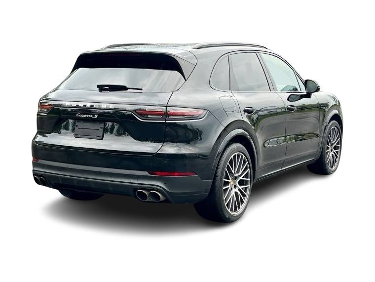 Thumbnail: 2023 Porsche Cayenne - 24
