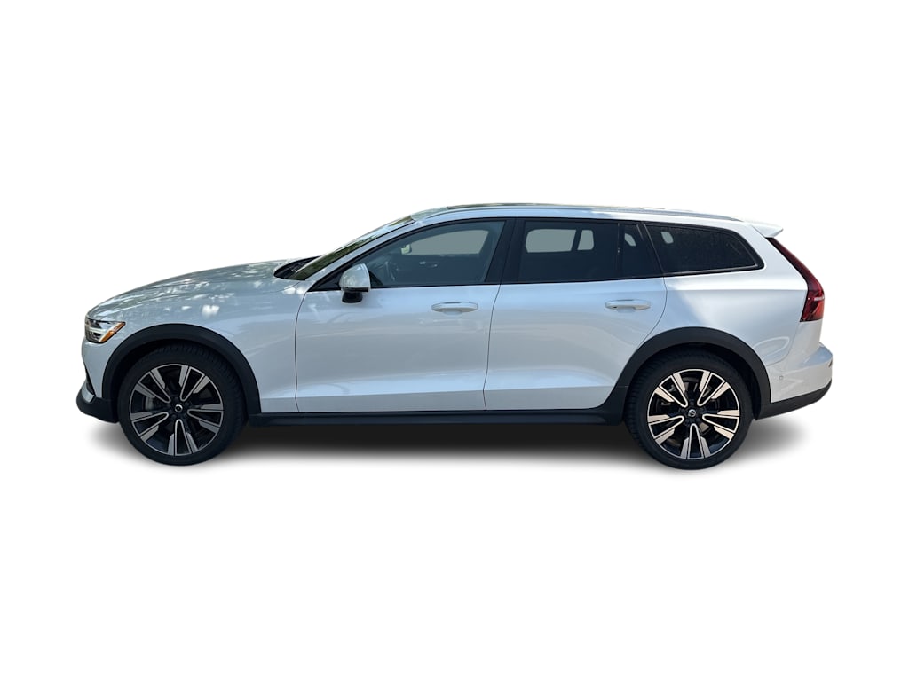 Used 2022 Volvo V60 Cross Country Base with VIN YV4102WK7N1085698 for sale in Casper, WY