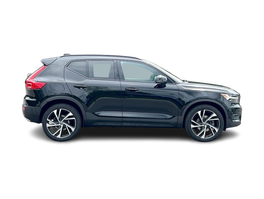 Thumbnail: 2019 Volvo XC40 - 23