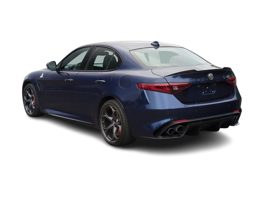 Thumbnail: 2018 Alfa Romeo Giulia - 4