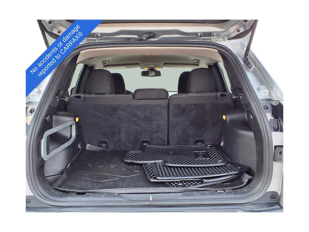 Thumbnail: 2016 Jeep Cherokee - 15