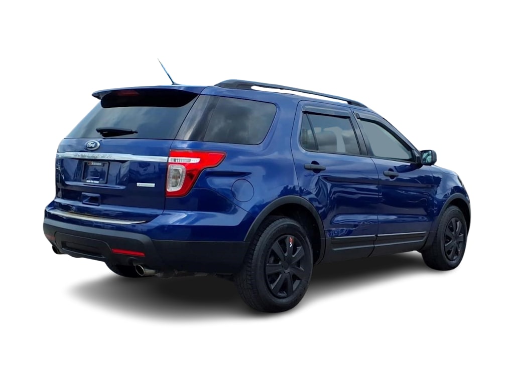 Thumbnail: 2013 Ford Explorer - 17