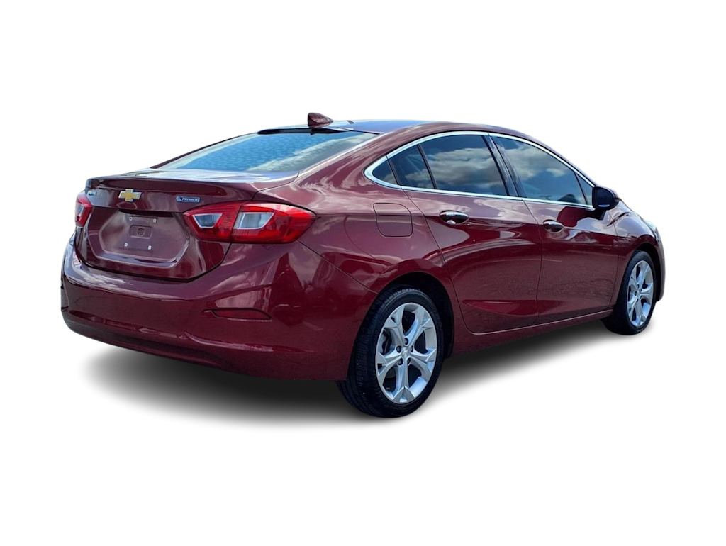 Thumbnail: 2017 Chevrolet Cruze - 17
