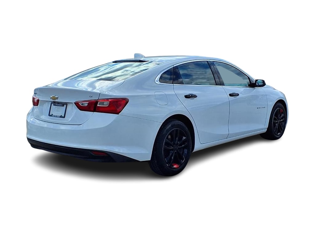 Thumbnail: 2018 Chevrolet Malibu - 18