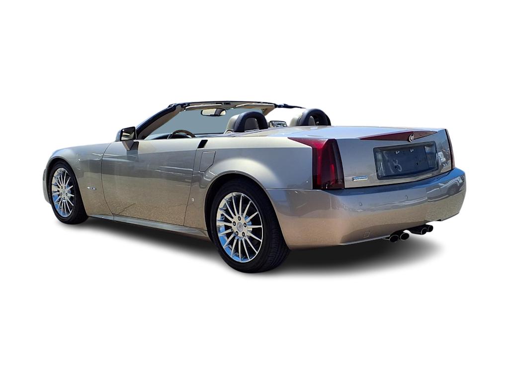 Thumbnail: 2008 Cadillac XLR - 3
