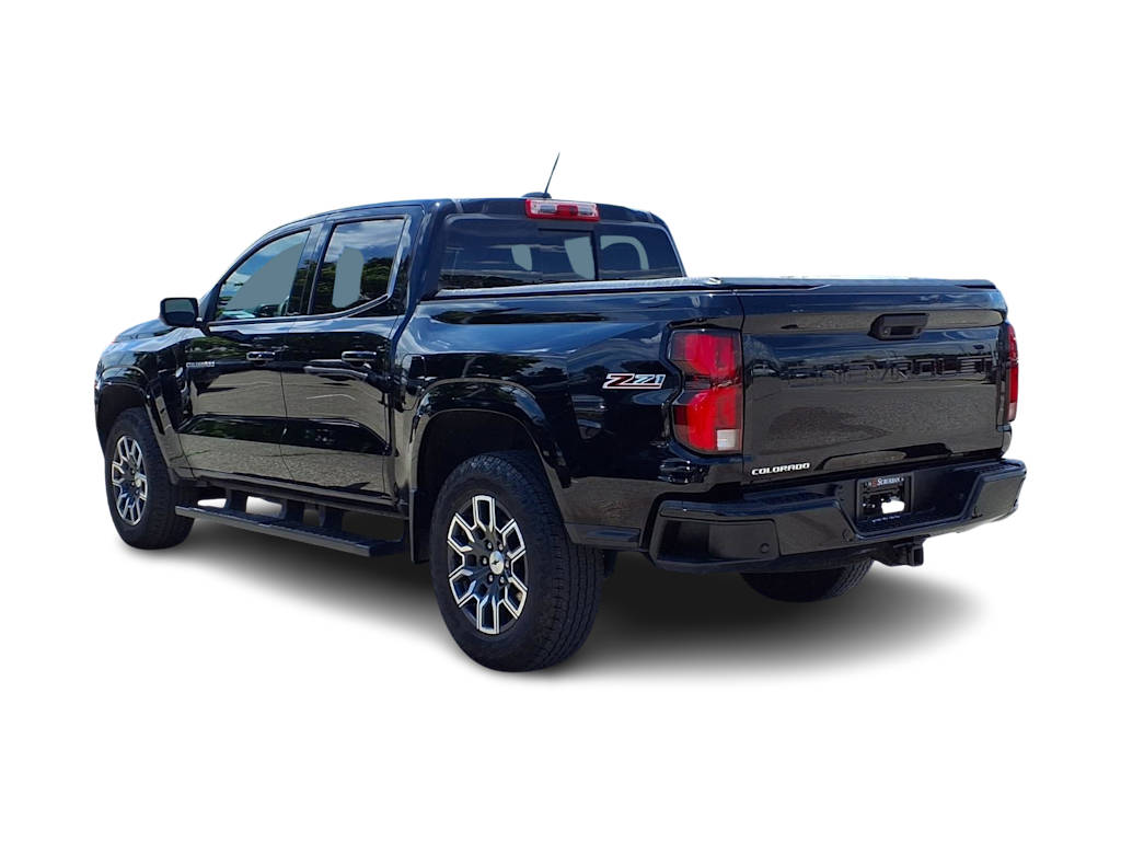 Thumbnail: 2023 Chevrolet Colorado - 4
