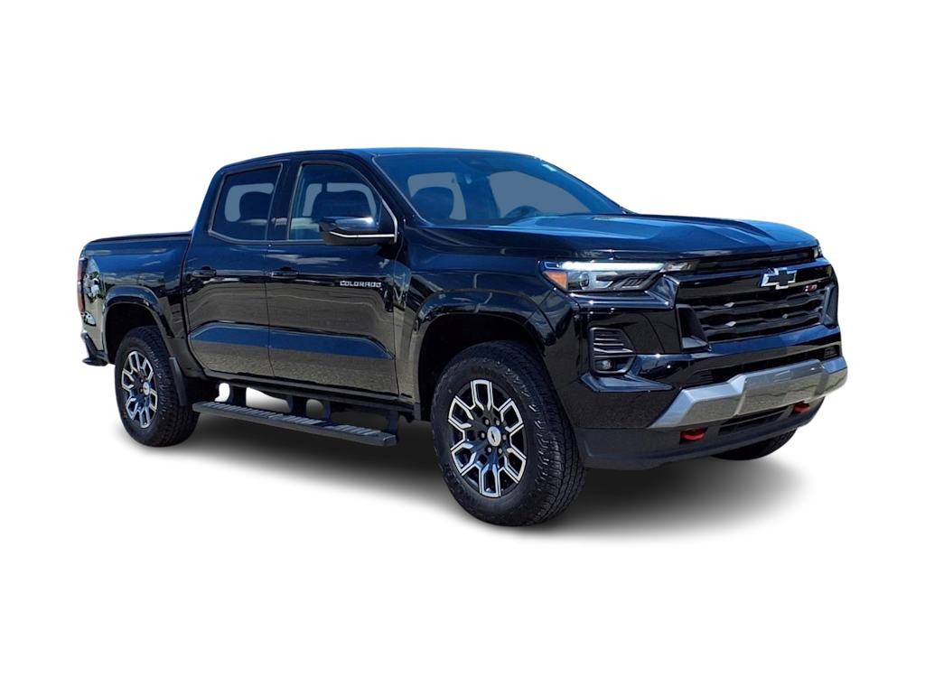 Thumbnail: 2023 Chevrolet Colorado - 15