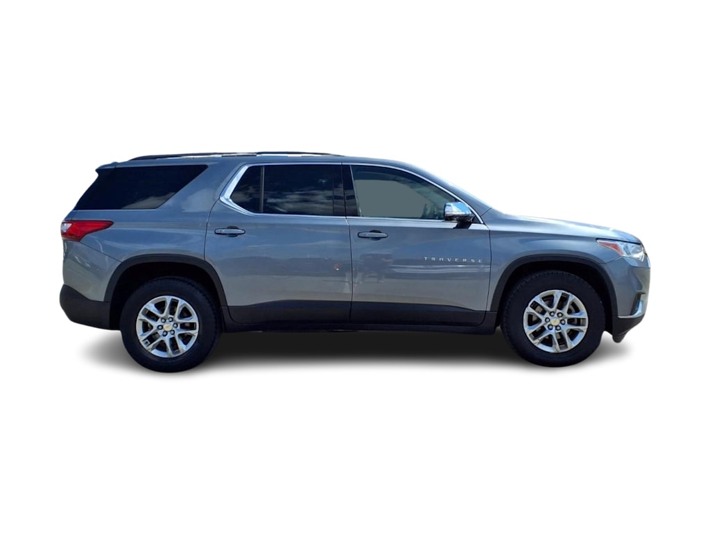 Thumbnail: 2019 Chevrolet Traverse - 18