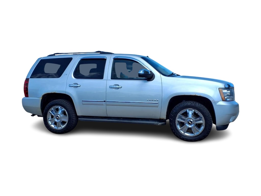 Thumbnail: 2010 Chevrolet Tahoe - 16