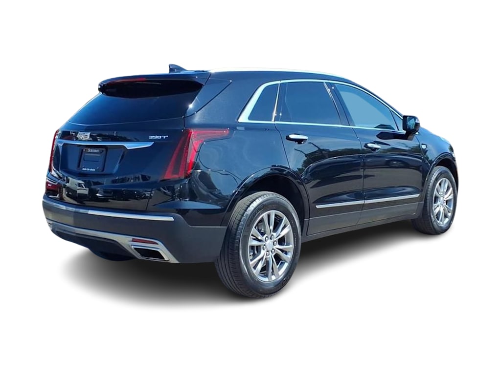 Thumbnail: 2022 Cadillac XT5 - 17