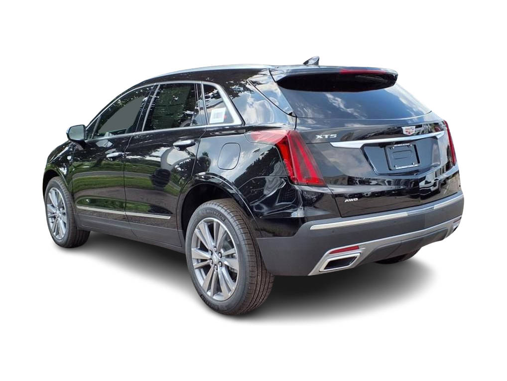 Thumbnail: 2025 Cadillac XT5 - 3