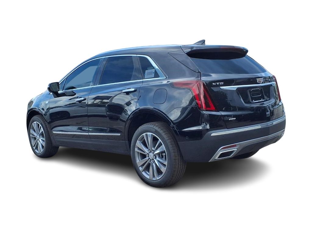 Thumbnail: 2026 Cadillac XT5 - 3