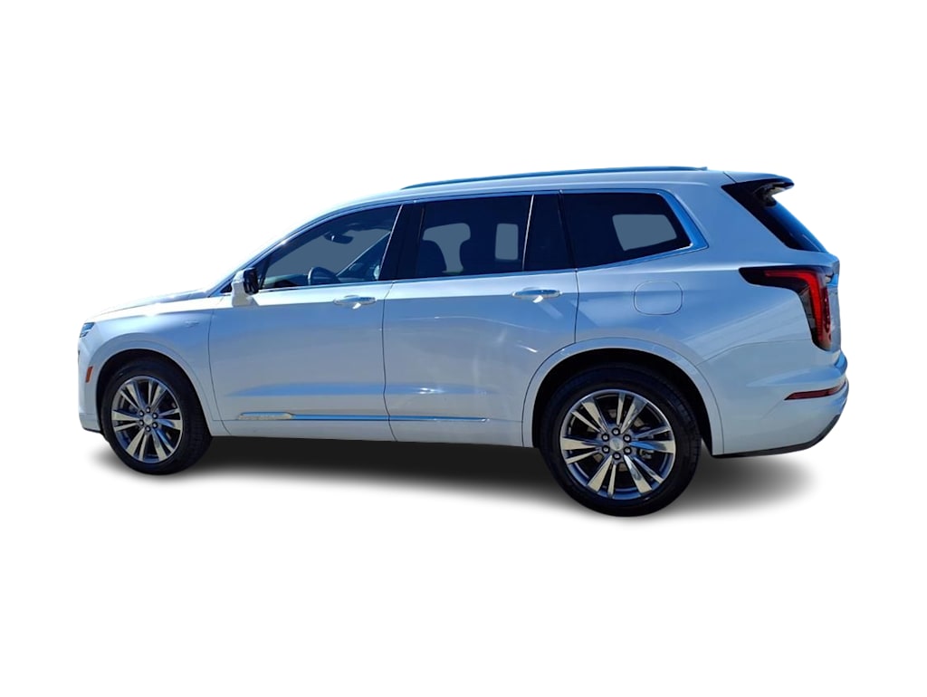 Thumbnail: 2025 Cadillac XT6 - 3