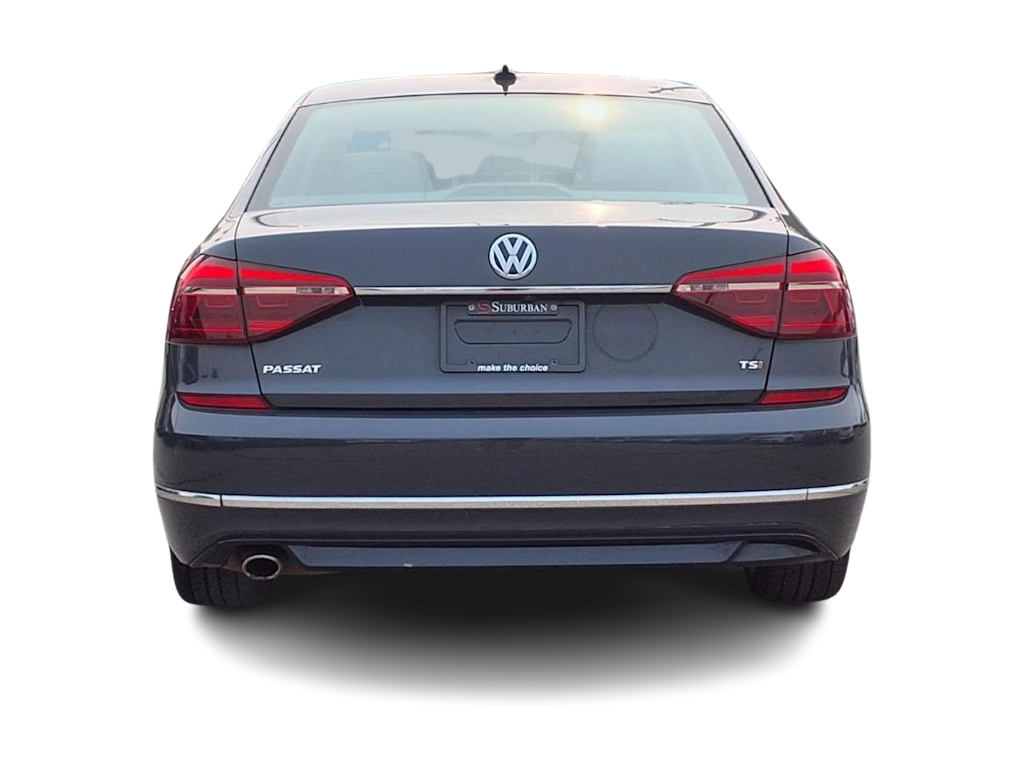 Thumbnail: 2017 Volkswagen Passat - 4