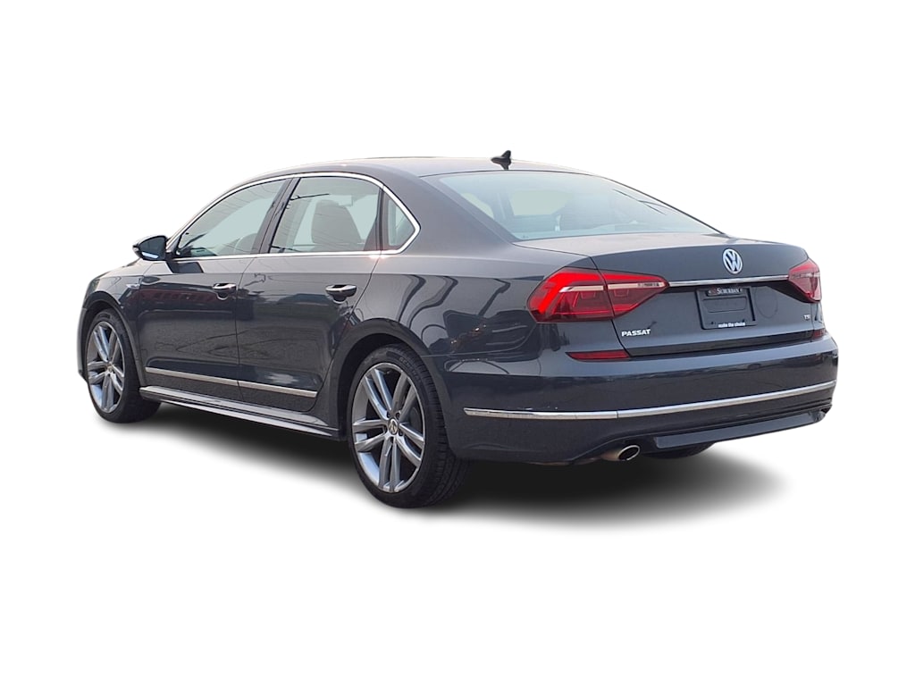 Thumbnail: 2017 Volkswagen Passat - 3