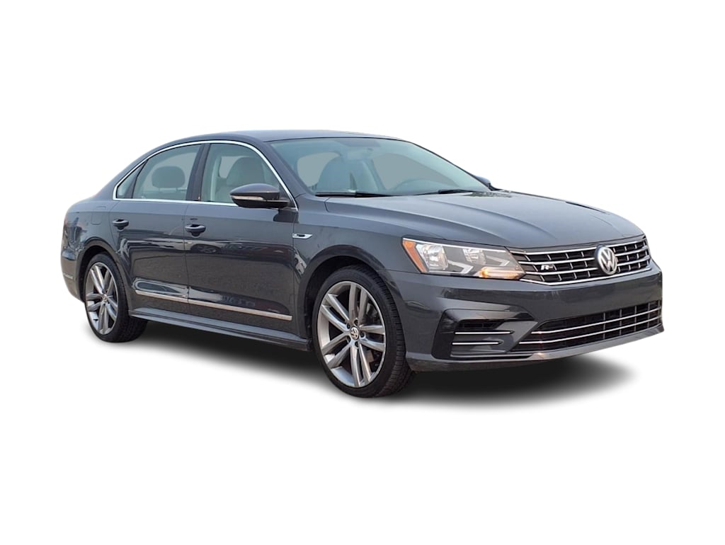 Thumbnail: 2017 Volkswagen Passat - 15