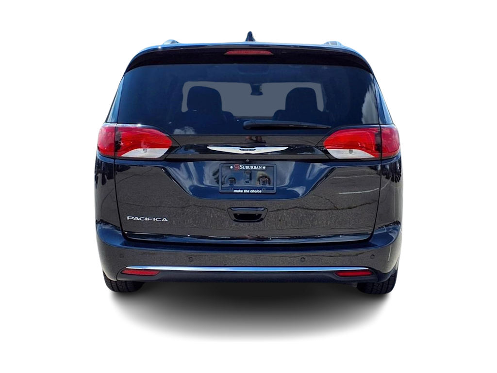 Thumbnail: 2018 Chrysler Pacifica - 5