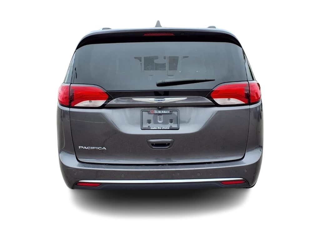 Thumbnail: 2018 Chrysler Pacifica - 5