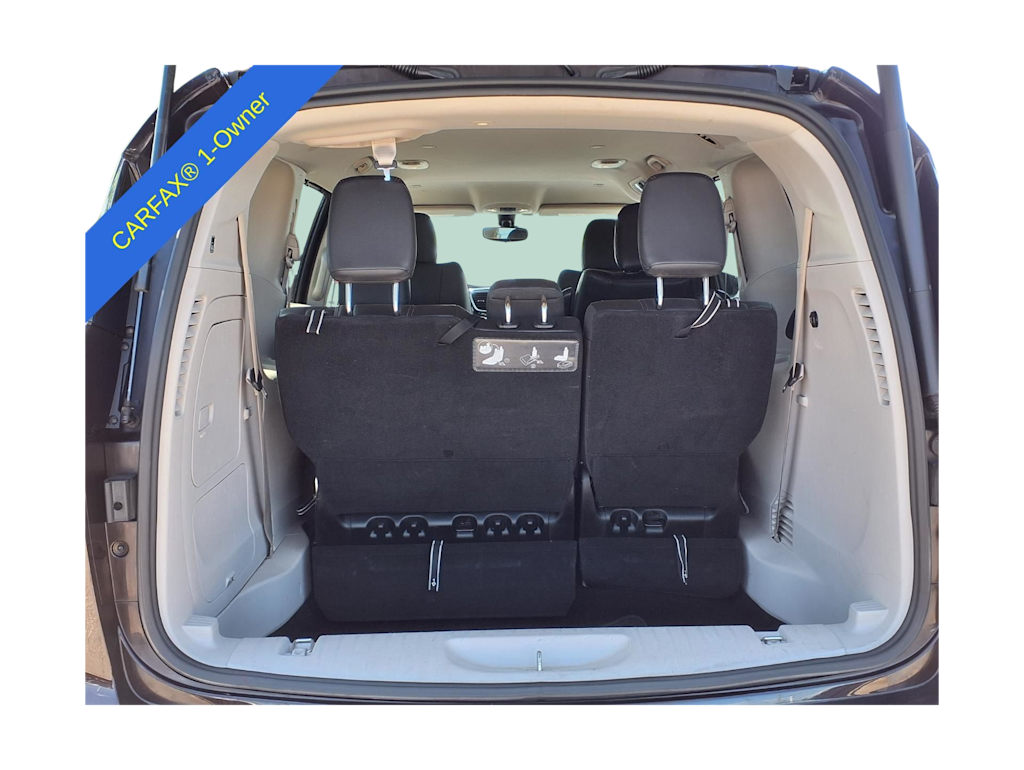 Thumbnail: 2017 Chrysler Pacifica - 16