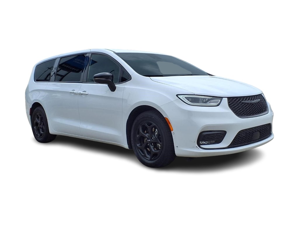 Thumbnail: 2024 Chrysler Pacifica - 16
