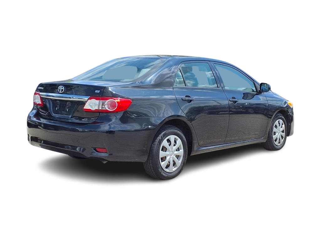 Thumbnail: 2011 Toyota Corolla - 18