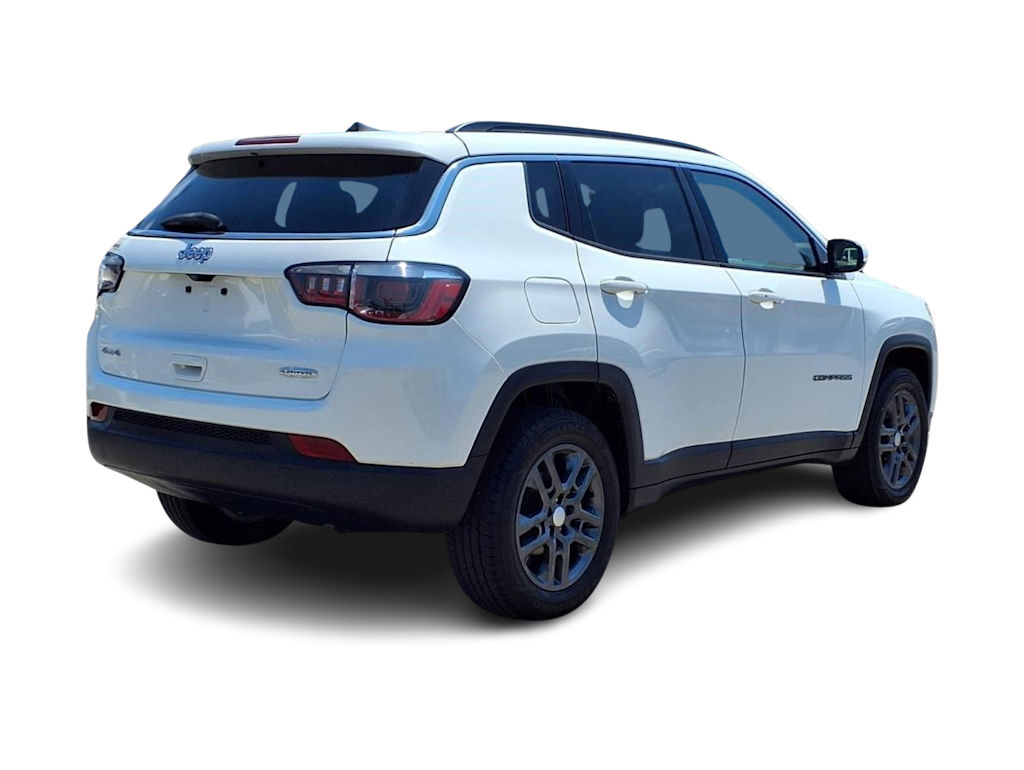 Thumbnail: 2017 Jeep Compass - 19