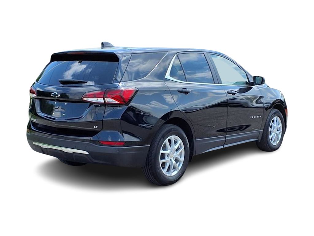 Thumbnail: 2022 Chevrolet Equinox - 17