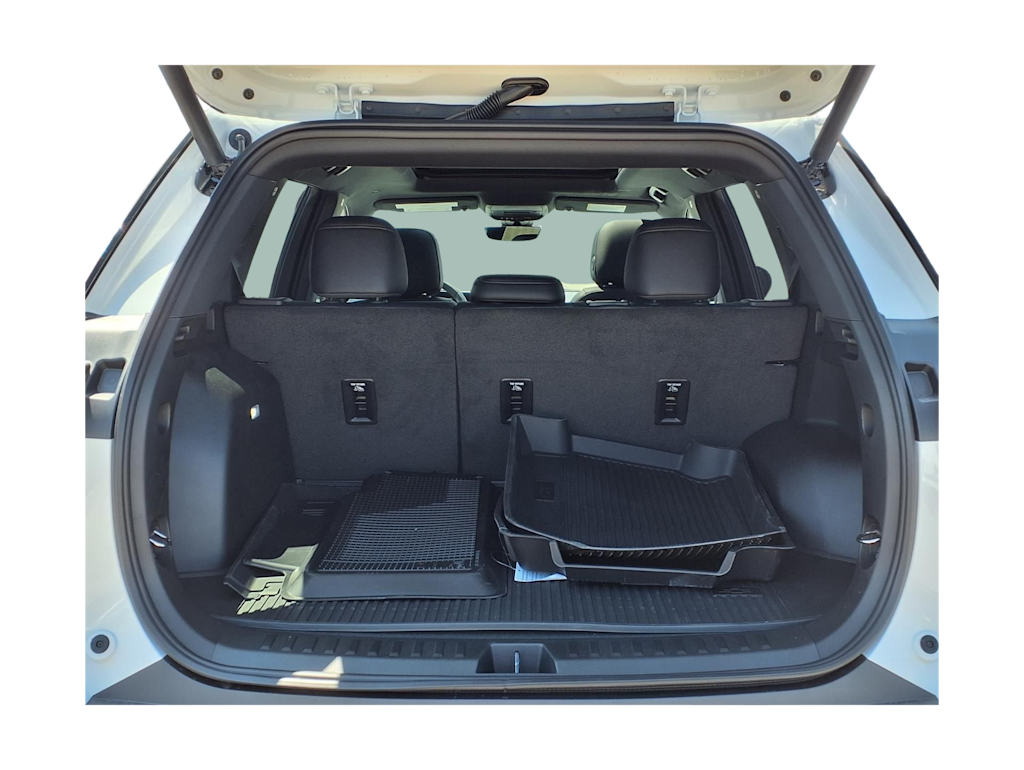 Thumbnail: 2027 Chevrolet Equinox - 12