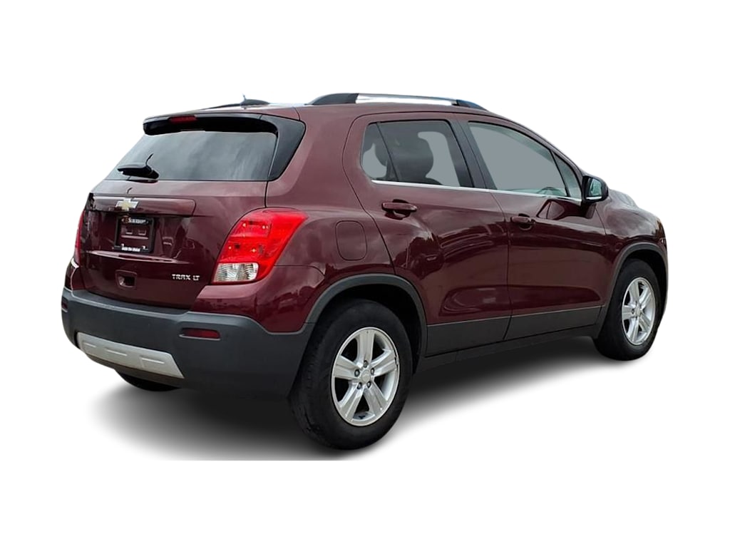 Thumbnail: 2016 Chevrolet Trax - 17