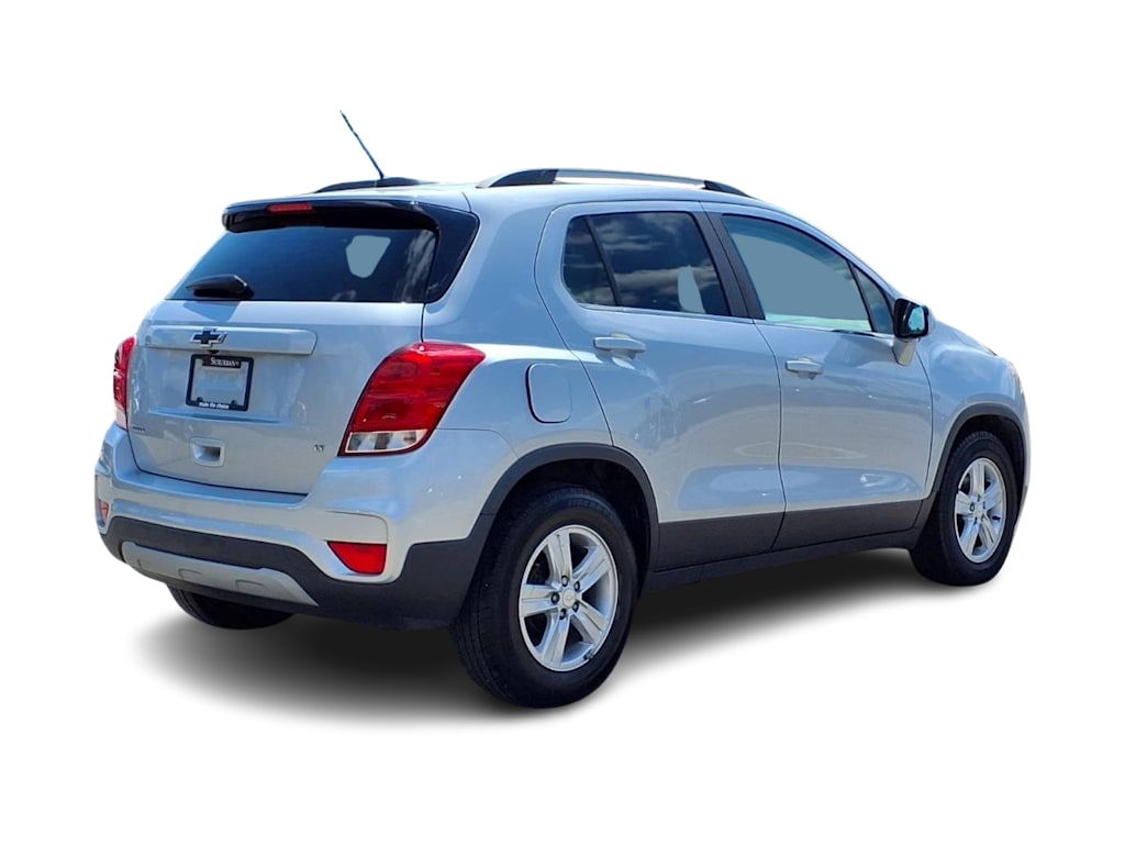 Thumbnail: 2018 Chevrolet Trax - 18