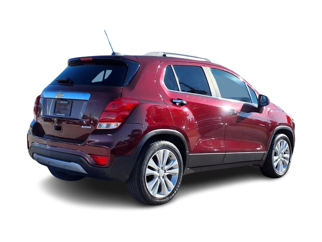 Thumbnail: 2017 Chevrolet Trax - 17
