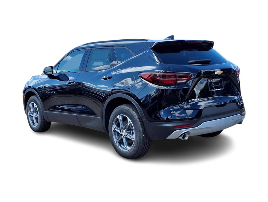 Thumbnail: 2026 Chevrolet Blazer - 3