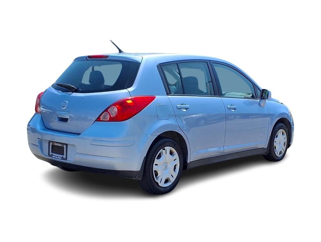 Thumbnail: 2012 Nissan Versa - 17