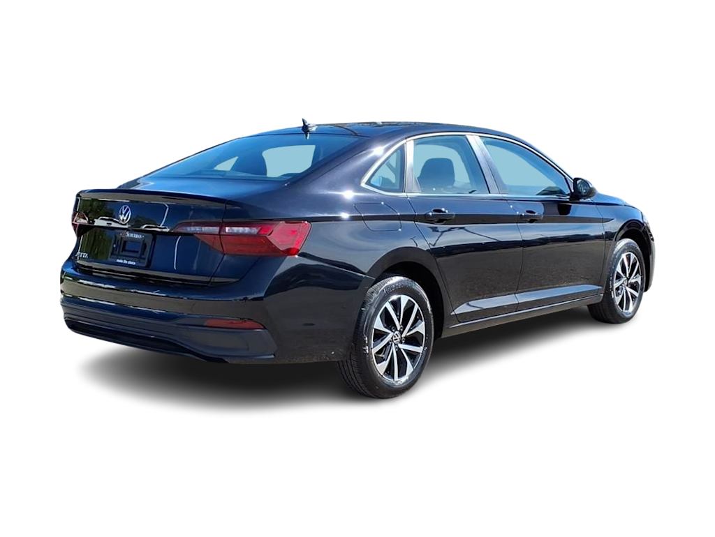 Thumbnail: 2023 Volkswagen Jetta - 16
